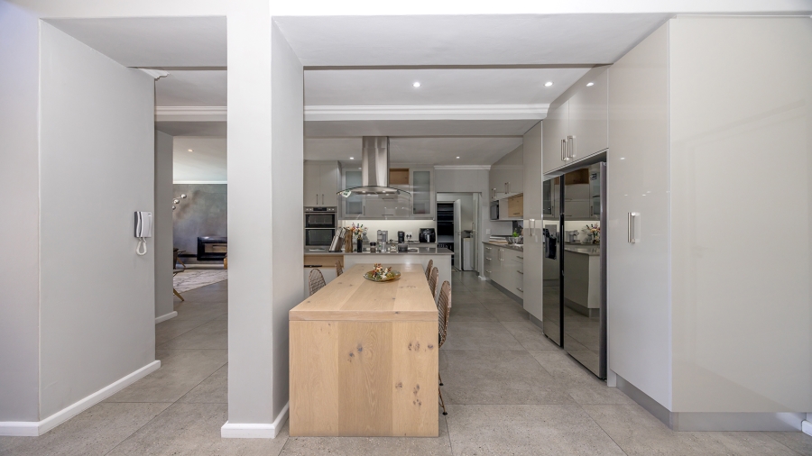 4 Bedroom Property for Sale in Parklands North Western Cape